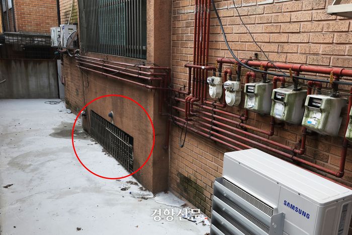 서울시가 제안한 ‘이태원 핼러윈 참사’ 추모 공간 중 한 곳인 서울 용산구 반지층 건물 뒷편의 7일 모습. /한수빈 기자