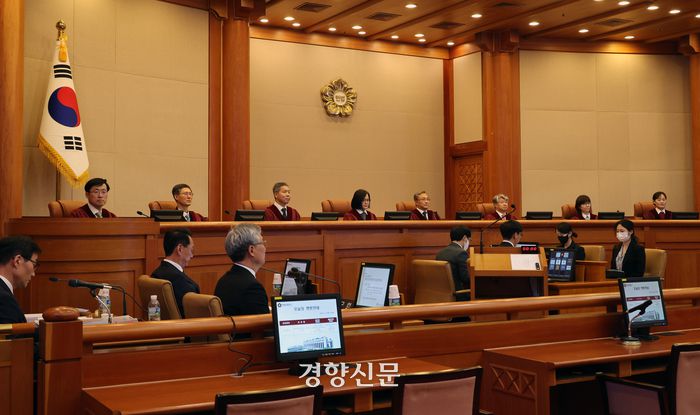 이태원 참사 부실 대응 논란으로 탄핵소추된 이상민 행정안전부 장관의 헌법재판소 정식 변론 절차가 9일 오후 서울 종로구 헌법재판소 대심판정에서 열려 헌법재판관들이 자리에 앉아 있다. 2023.5.9 문재원 기자