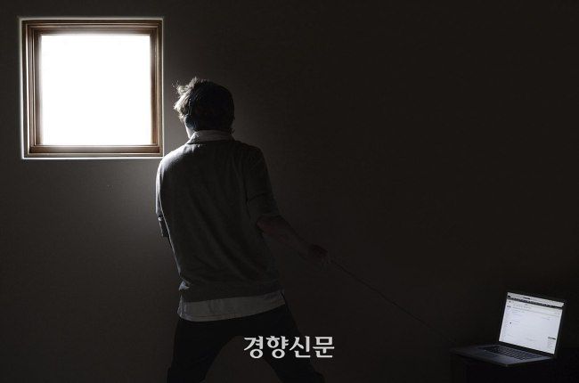 은둔 관련 이미지. 경향DB