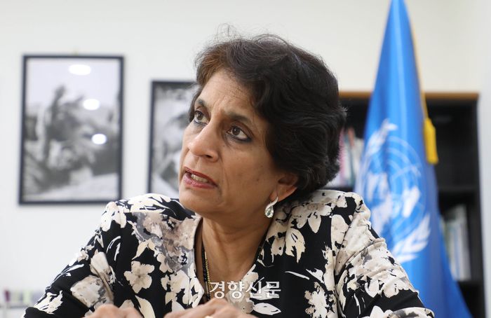 카니 위그나라자 유엔개발계획(UNDP) 총재보가 지난 22일 서울 성북구 고려대학교에서 미얀마 내 위기 상황과 국제사회의 역할에 대해 이야기하고 있다. 김창길 기자