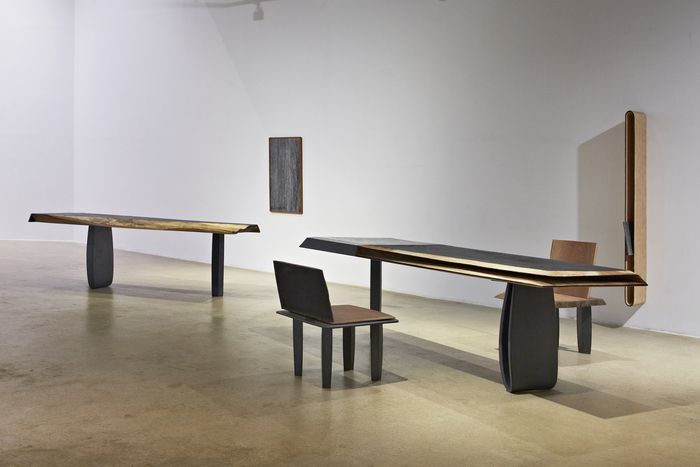 조각가 나점수의 가구 설치 모습. 아트스페이스3 제공