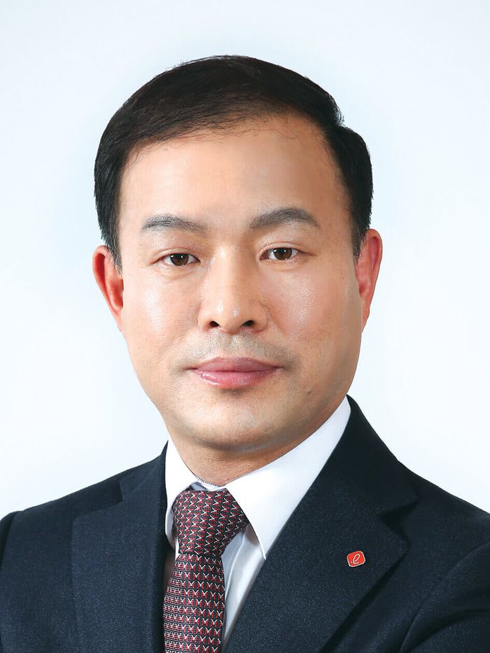 롯데 화학군 총괄대표 사장 이훈기