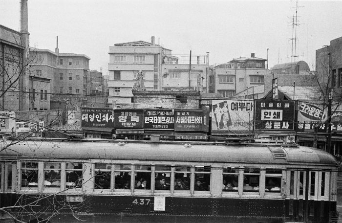 1950년대 후반 서울 중구 소공동 ‘대영인쇄사’ 모습. 한영수 작가·서울역사박물관 제공