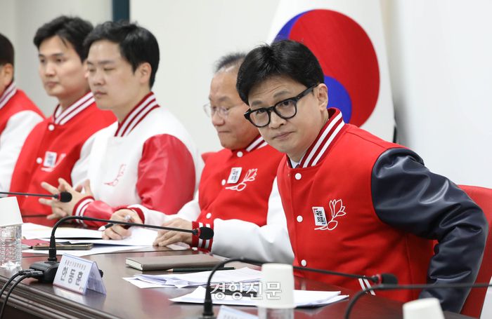한동훈 국민의힘 비상대책위원장이 24일 서울 여의도 중앙당사에서 열린 중앙선거대책위원회에 참석하고 있다. 김창길 기자