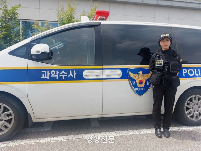 경기남부경찰청 소속 현윤정 검시조사관이 지난 24일 부천 오정경찰서에서 경향신문과 인터뷰하고 있다. 전현진 기자