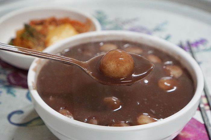 말바우시장 팥죽. 겨울철 전통 간식이다. 사진 장보영