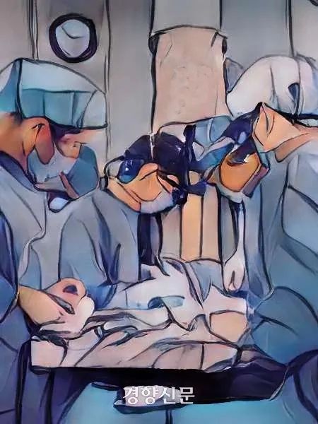 한 대학병원에서 PA들과 의사가 수술을 하는 모습. 독자가 제공한 사진을 만화화했다. 오른쪽 두번째가 의사이고, 의사의 양 옆에 있는 두 사람이 PA다. 맨 왼쪽은 PA가 아닌 수술실 간호사다.