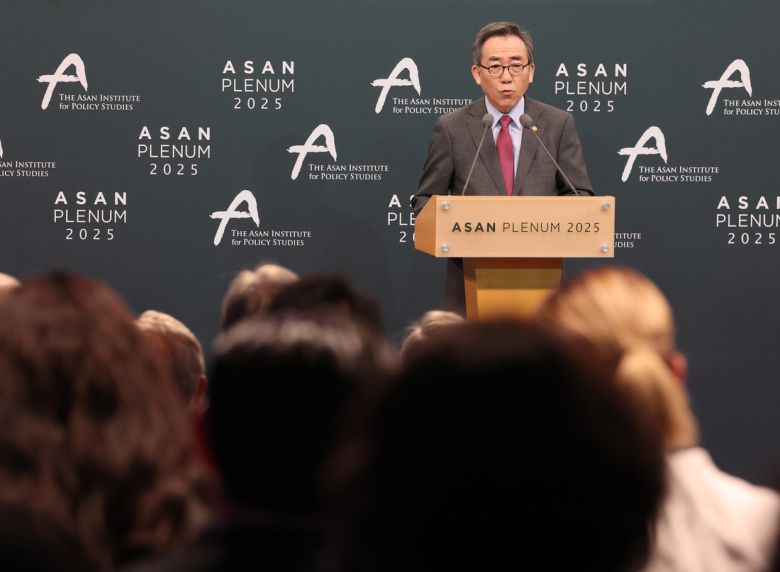 조태열 외교부 장관이 23일 서울 용산구 그랜드 하얏트 서울에서 아산정책연구원 주최로 열린 ‘아산플래넘 2025’에서 축사를 하고 있다. 연합뉴스