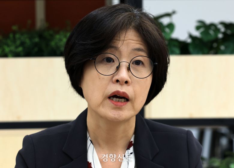 김양희 대구대 경제금융통상학과 교수가 28일 서울 정동 경향신문사에서 1차 한·미 관세협의와 관련해 인터뷰를 하고 있다. 서성일 선임기자