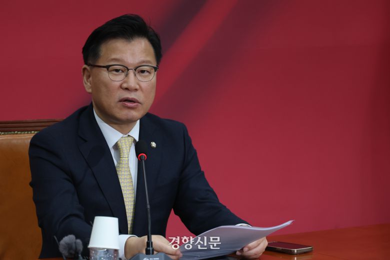 이양수 국민의힘 사무총장이 9일 국회에서 열린 기자간담회에서 발언하고 있다. 성동훈 기자