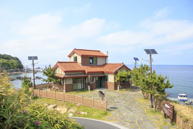 드라마 <폭풍 속으로> 세트장 양옥집