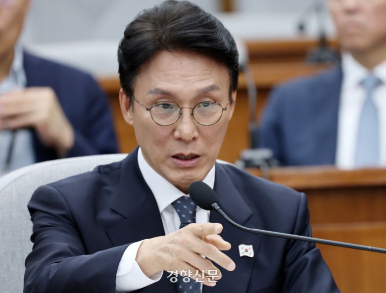 김민석 국무총리 후보자가 24일 국회 인사청문회에서 의원 질의에 답하고 있다. 박민규 선임기자