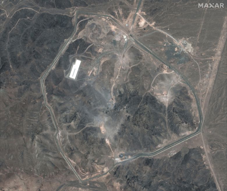 미국 위성업체 맥사 테크놀로지스가 공개한 위성사진에 이란 포르도 우라늄 농축 시설의 전경이 담겨 있다. 사진은 지난 1일(현지시간) 촬영됐다.  AP연합뉴스