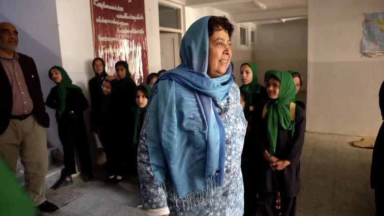 아프가니스탄 카불 외곽에 여학교를 설립하고 여성 교육에 헌신해온 라지아 잔 여사. 사진출처 라지아의 희망의 빛 재단