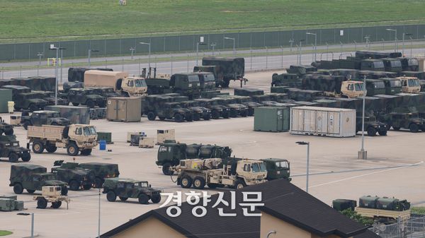 지난 5월23일 경기 평택시 주한미군기지 캠프 험프리스에 군용 차량이 주차돼 있다. 정효진 기자