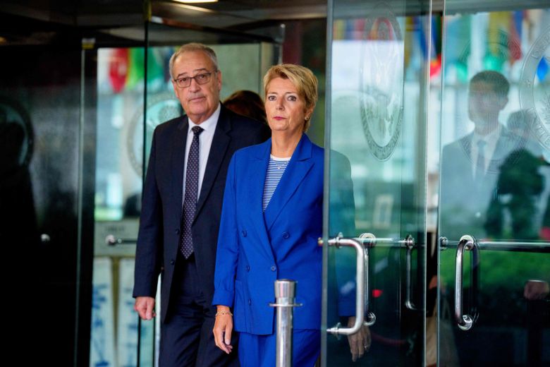 카린 켈러주터 스위스 대통령이 6일(현지시간) 미국 워싱턴 DC에 위치한 국무부에서 나가고 있다. AFP연합뉴스