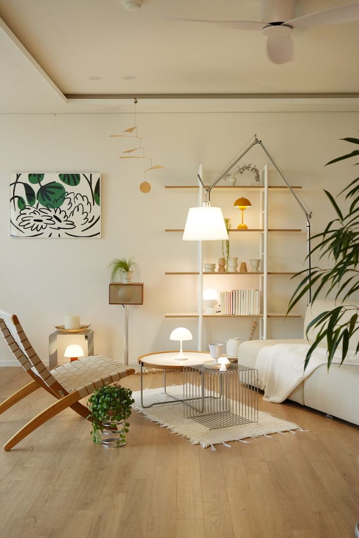 “가족이 함께하는 시간이 더 길어졌다는 게 가장 큰 변화예요.” 추비채씨(@reuni_home)의 뮤직존