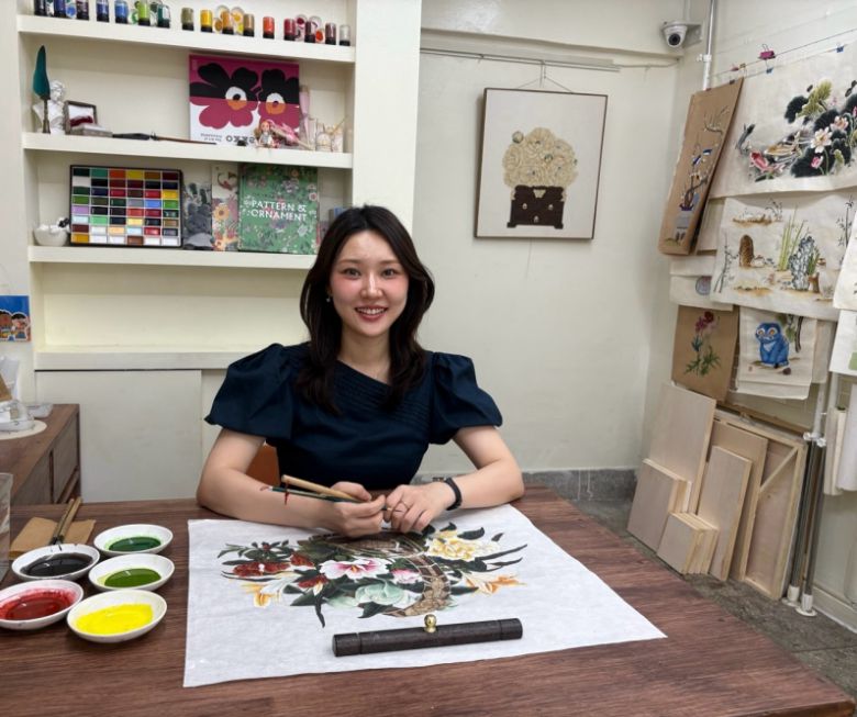 김미연씨는 “사람들을 좋은 방향으로 이끌어주는 부적과 같은 그림이라 생각한다”며 그런 의미에서 민화를 ‘행복화’라고도 부른다고 말했다.