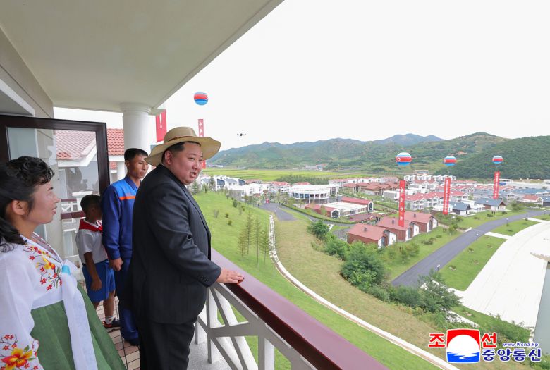 함경남도 낙원군에 세워진 대규모 바다 양식기지인 낙원군바다가양식사업소 준공식이 김정은 북한 국무위원장이 참석한 가운데 열렸다고 조선중앙통신이 8월31일 보도했다. 연합뉴스