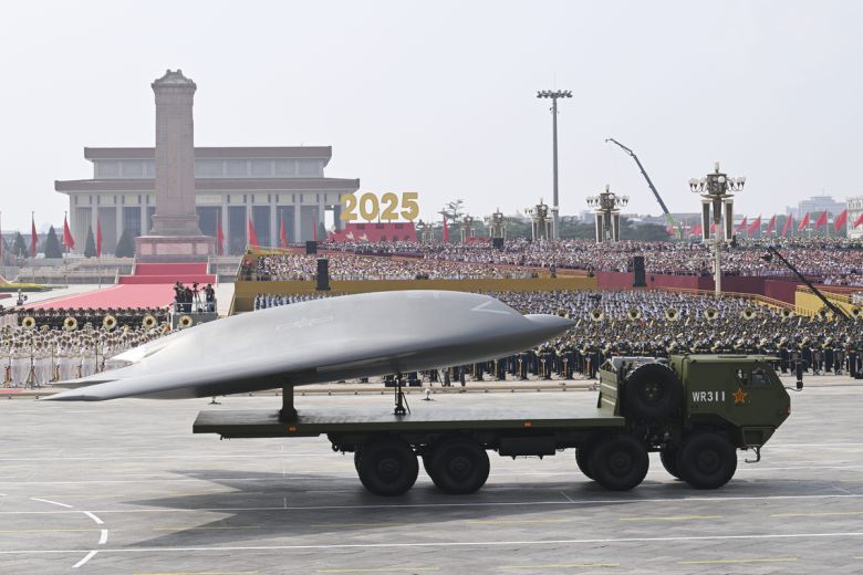 3일 베이징 톈안먼 광장에서 열린 중국 전승절 80주년 기념식에서 중국군이 퍼레이드를 하고 있다. 신화연합뉴스