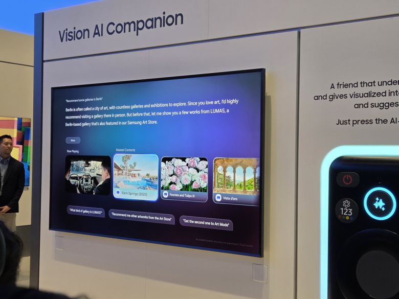 ‘비전 AI 컴패니언’ 기능이 적용된 TV. TV와 대화하여 필요한 정보를 실시간으로 얻을 수 있다. 자막 번역도 가능하다. 송윤경 기자