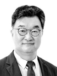 김흥규 아주대 미중정책연구소 소장