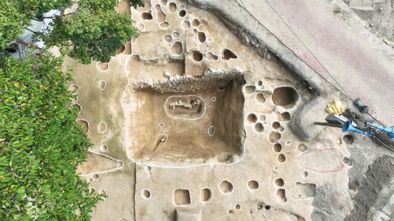 충남 부여 부소산성에서 발견된 대형 얼음저장고의 모습. 국가유산청 제공