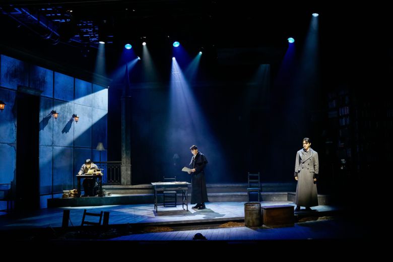 뮤지컬 <데카브리> 공연 모습.   쇼노트 제공