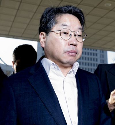 대장동 개발비리 사건 항소 포기로 사의를 표명한 노만석 검찰총장 직무대행이 지난 12일 서울 서초동 대검찰청으로 출근하고 있다. 문재원 기자