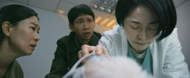 영화 <고당도>의 한 장면. 트리플픽쳐스 제공