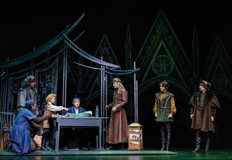 <한복 입은 남자>의 공연 모습.   EMK뮤지컬컴퍼니 제공