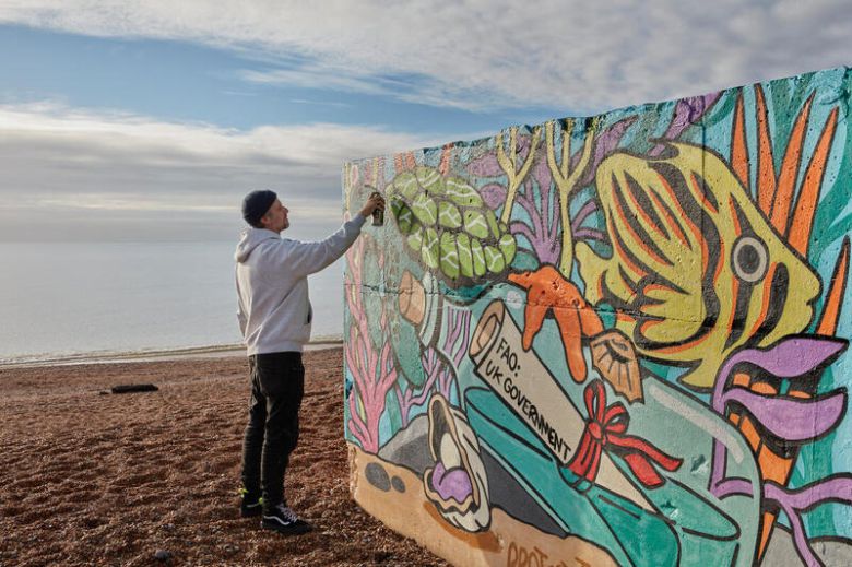 영국에서 공개된 거리 벽화 프로젝트. 그린피스 제공