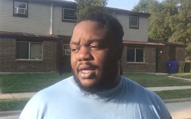 블레이크의 친구는 “그날은 블레이크 아들 생일이었다. 그가 경찰 총에 맞았을 때 아들 셋 모두 차 안에 있었다”고 밝혔다. 3살, 5살, 8살 난 블레이크의 아들 중 한 명은 자신의 생일에 아버지가 경찰 총에 맞는 걸 목격한 셈이다.