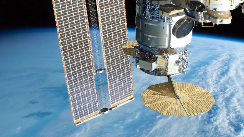 지구 궤도에 있는 국제우주정거장(ISS)의 모습(사진=NASA)