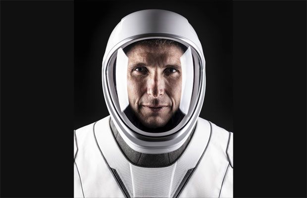 ‘리질리언스’호 선장을 맡은 마이크 홉킨스는 미 공군 대령 출신으로, 2013년 소유스 우주선을 타고 국제우주정거장으로 가 166일을 보낸 이력이 있다./사진=AP 연합뉴스