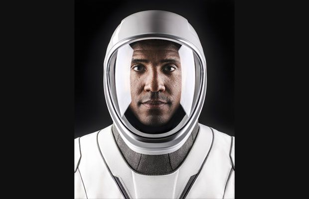 특히 글로버는 임무 성공시 ISS에 체류하는 첫 흑인 우주인이 된다./사진=AP 연합뉴스