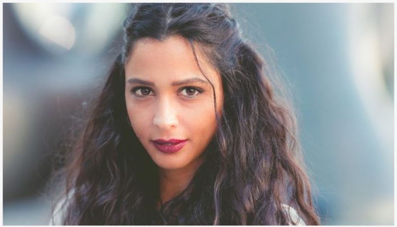 이스라엘 큐탄 시위에 나섰다가 총에 맞아 다친 뒤 회복 중인 팔레스타인 여배우 마이사 압드 엘하디;게티이미지 자료사진