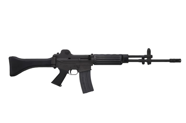 K2 소총은 가늠쇠에 야간조준이 용이하도록 야광 유리관을 장착했고 접철식 개머리판을 사용해 행군이나 차량 탑승이 편리하도록 개발되었다. 사진=SNT모티브