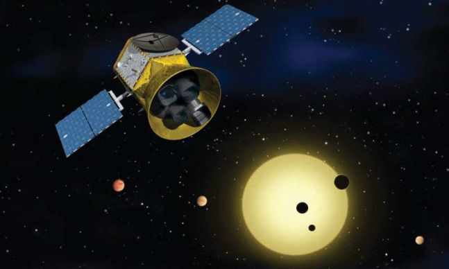 차세대 행성 사냥꾼 TESS 상상도. 출처=NASA GSFC
