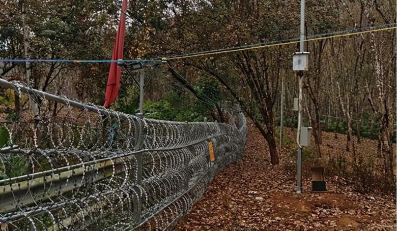 중국 당국이 베트남과 미얀마, 라오스 등의 국가와 국경을 맞댄 지역에 세우고 있는 총 500km 규모의 코로나19 차단 장벽