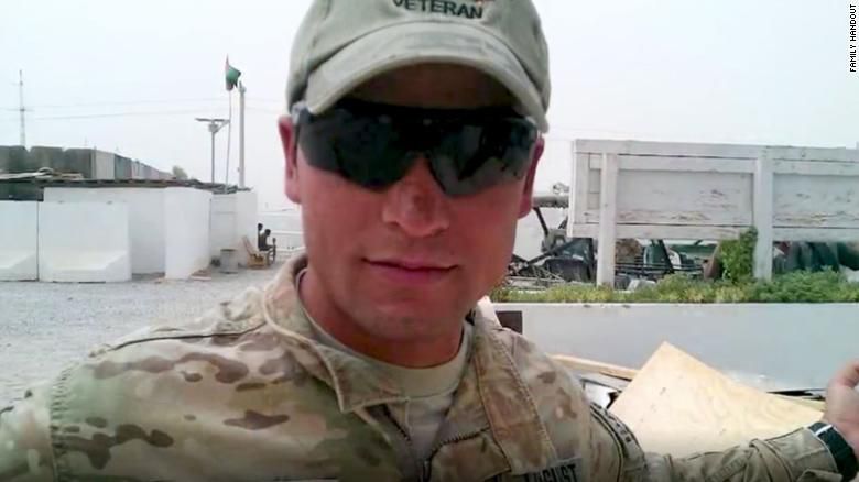 이슬람 무장단체 탈레반은 과거 미군의 통역사로 일한 파르디스(사진)에게 무차별 총격을 가한 뒤 참수했다.