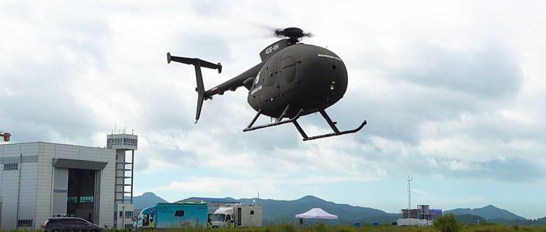 제자리 비행에 성공한 500MD. 대한항공 제공