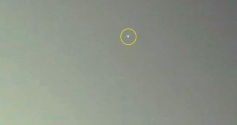 퍼서비어런스가 촬영한 데이모스의 모습. 사진=NASA/JPL-Caltech