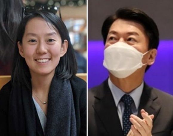 숙련기술인 간담회 참석한 안철수 - 국민의당 안철수 대선후보가 14일 오전 경기도 시흥시 마팔 하이테코 본사에서 열린 숙련기술인총연합회 간담회에 참석해 박수를 치고 있다. 왼쪽은 안 후보의 딸 안설희 박사. 2021.12.14 국민의당·연합뉴스