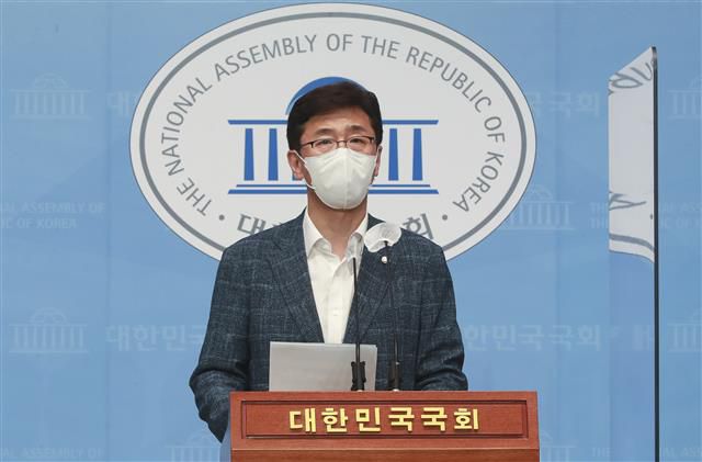 - 고용진 더불어민주당 수석대변인. 2021.6.8 뉴스1