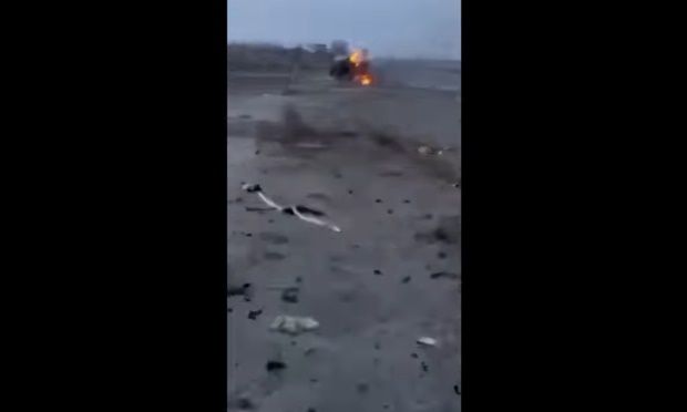 러시아의 우크라이나 침공 사태와 관련해 현지에 체류하며 실상을 알리는 영상을 제작 중인 중국인 왕지시엔 씨와 영상들/출처=왕지시엔 유튜브 캡쳐