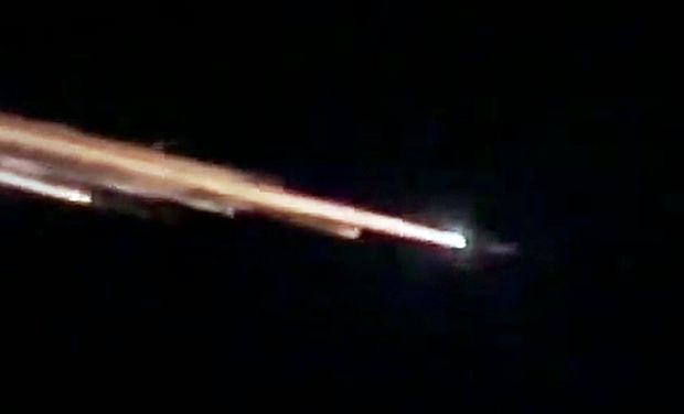 인도 ANI통신과 AFP통신 등은 2일(현지시간) 중국 로켓 잔해가 인도로 추락했다고 보도했다.