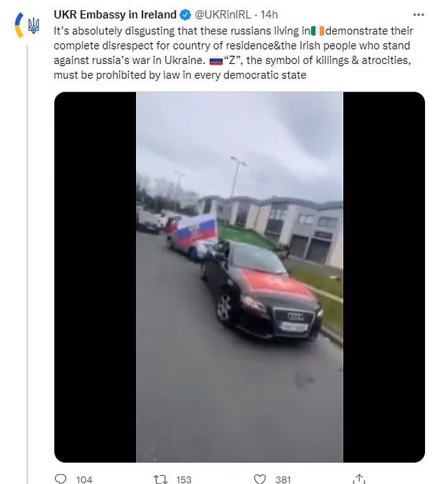 아일랜드 주재 우크라이나 대사관은 트위터에 “영상 속 러시아인들이 정말 역겹다. 이같은 시위는 러시아 침공에 반대하는 아일랜드인들을 대놓고 무시하는 행위다. 살인과 잔학행위의 상징인 Z 표식은 모든 민주주의 국가에서 법으로 금지해야 한다”고 말했다. / 아일랜드 주재 우크라이나 대사관 트위터