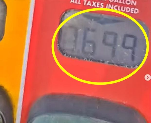 주유소에선 실제로 갤런당 6.99달러(약 9023원)인 프리미엄급 휘발유를 0.699달러(약 902원)에 팔고 있었다./출처=CBS13