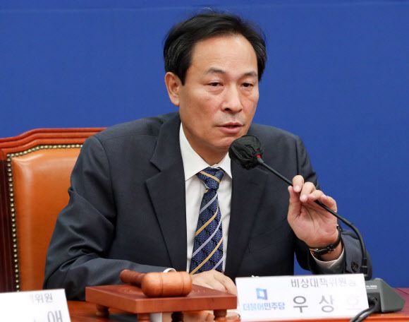 우상호 더불어민주당 비상대책위원장이 20일 서울 여의도 국회에서 열린 비상대책위원회의에서 발언을 하고 있다. 2022.06.20 뉴시스
